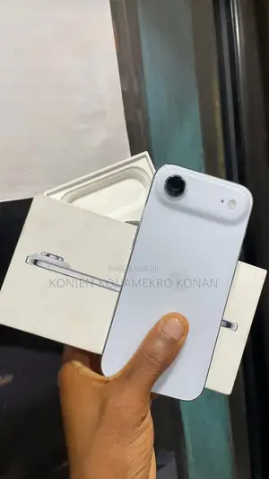 Nouveau Apple iPhone 17e 256 GB Blanc