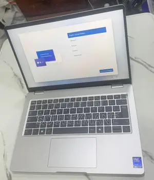 Nouveau Dell Pro 14 32GB Intel Core Ultra 7 SSD 512GB