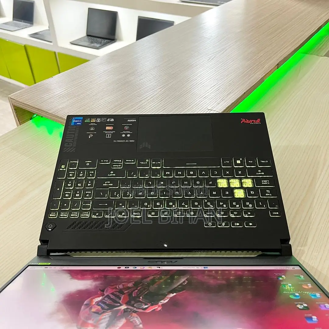 Ordinateur portable Asus 1015E 8GB Intel Core i7 SSD 256GB