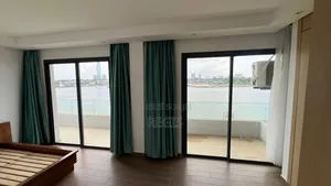 Meublé 3chbre Appartement dans Location, Attécoubé à Louer