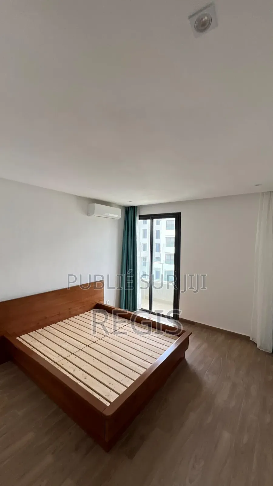 Meublé 3chbre Appartement dans Location, Attécoubé à Louer