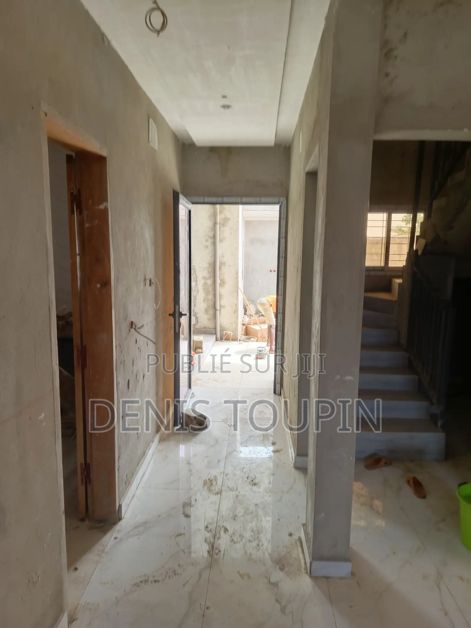 Duplex 6 Chambres+ Terrain Nu