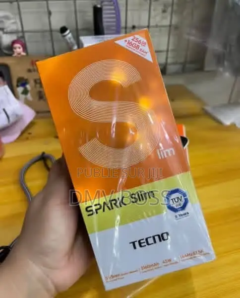 Nouveau Tecno Spark Slim 256 GB Blanc