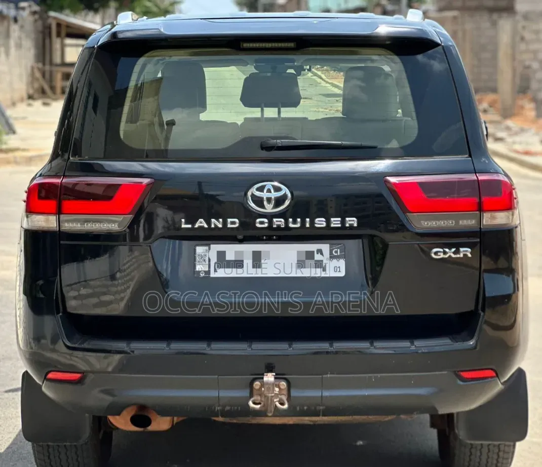 Toyota Land Cruiser 2023 Noir