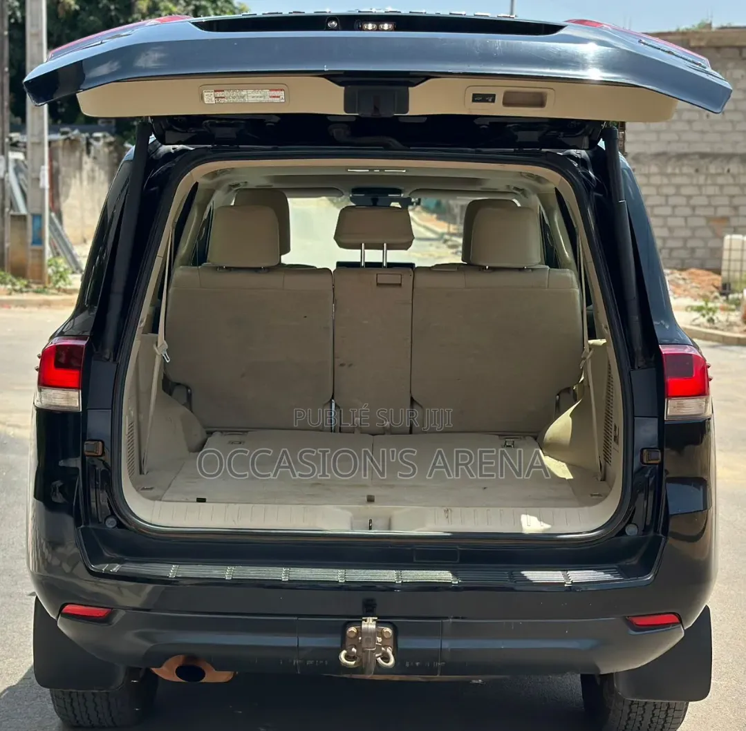 Toyota Land Cruiser 2023 Noir