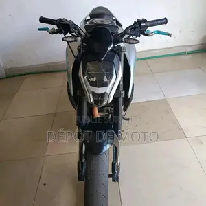 Nouveau CFMoto 250NK 2025 Gris