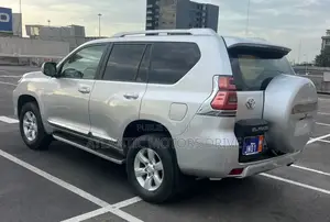Toyota Land Cruiser Prado 2014 Gris