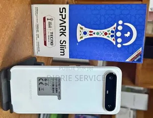Nouveau Tecno Spark Slim 256 GB Blanc