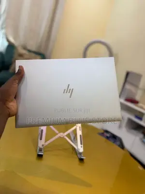 Nouveau HP EliteBook 840 G8 16GB Intel Core i5 SSD 512GB
