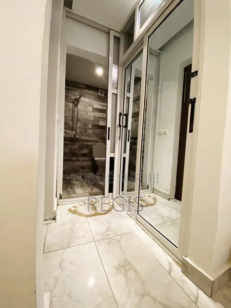 3chbre Blocs d'appartements dans Appartement-Terrasse, Koumassi