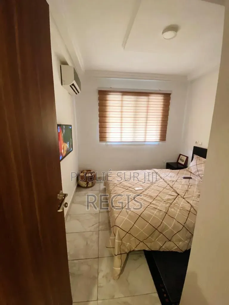 3chbre Blocs d'appartements dans Appartement-Terrasse, Koumassi
