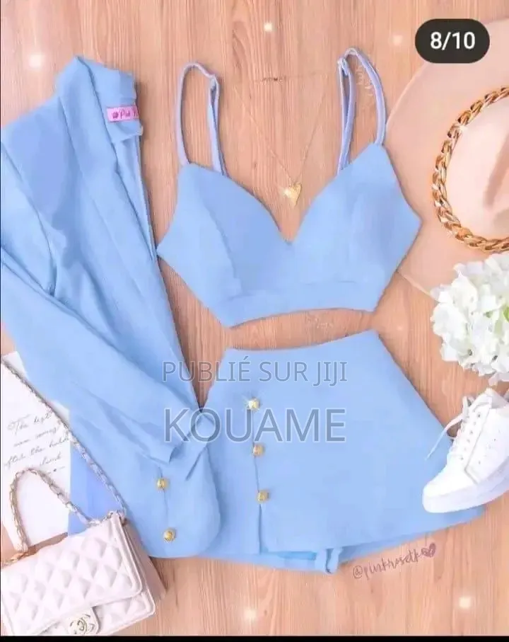Je Vends Les Vêtements Femme Et Garçons Les Articles