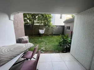 3chbre Appartement dans Massa Immobilier, Cocody à Louer