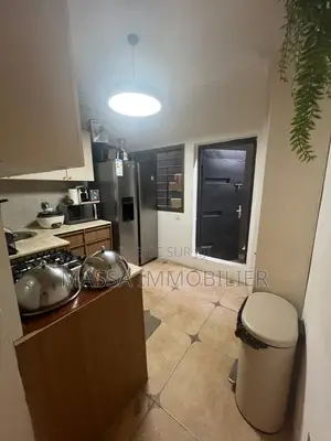 3chbre Appartement dans Massa Immobilier, Cocody à Louer