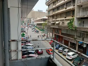 20chbre Blocs d'appartements dans Zié Multi-Service, Le Plateau