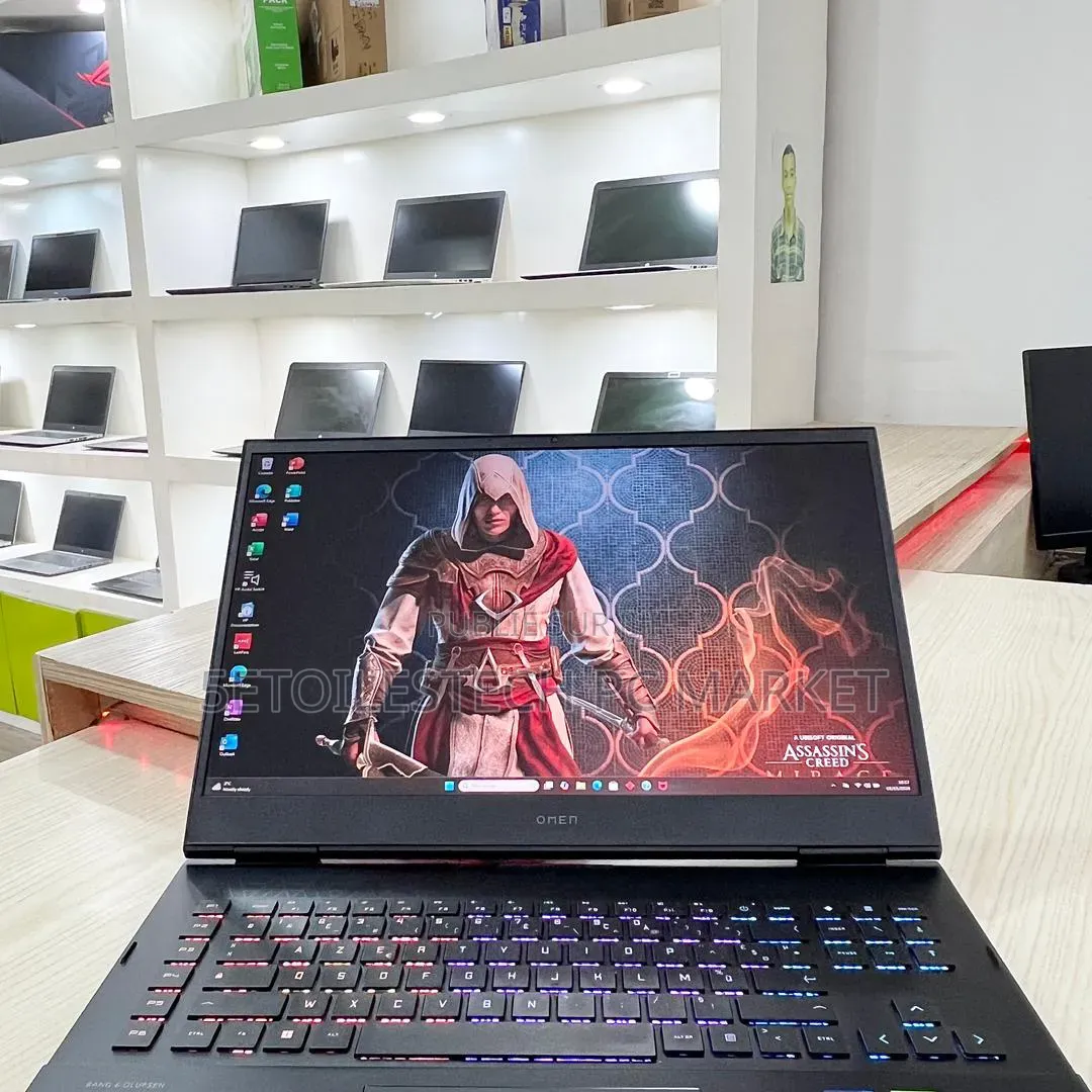 Nouveau Ordinateur portable HP Omen X 17t 16GB Intel Core i7 SSD 1T