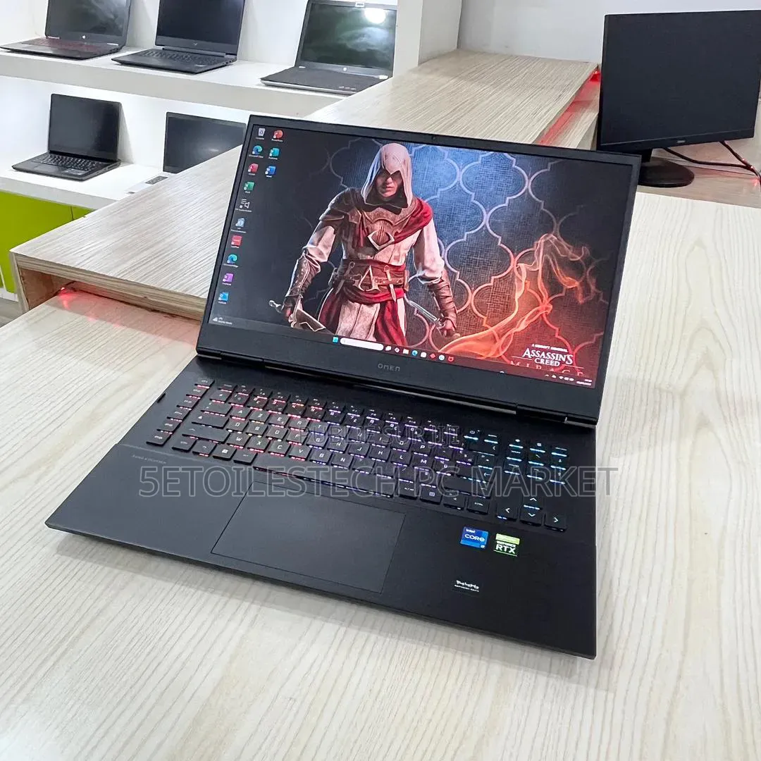 Nouveau Ordinateur portable HP Omen X 17t 16GB Intel Core i7 SSD 1T