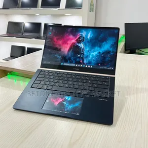Nouveau Asus ZenBook UX430UQ 8GB Intel Core i7 SSD 256GB
