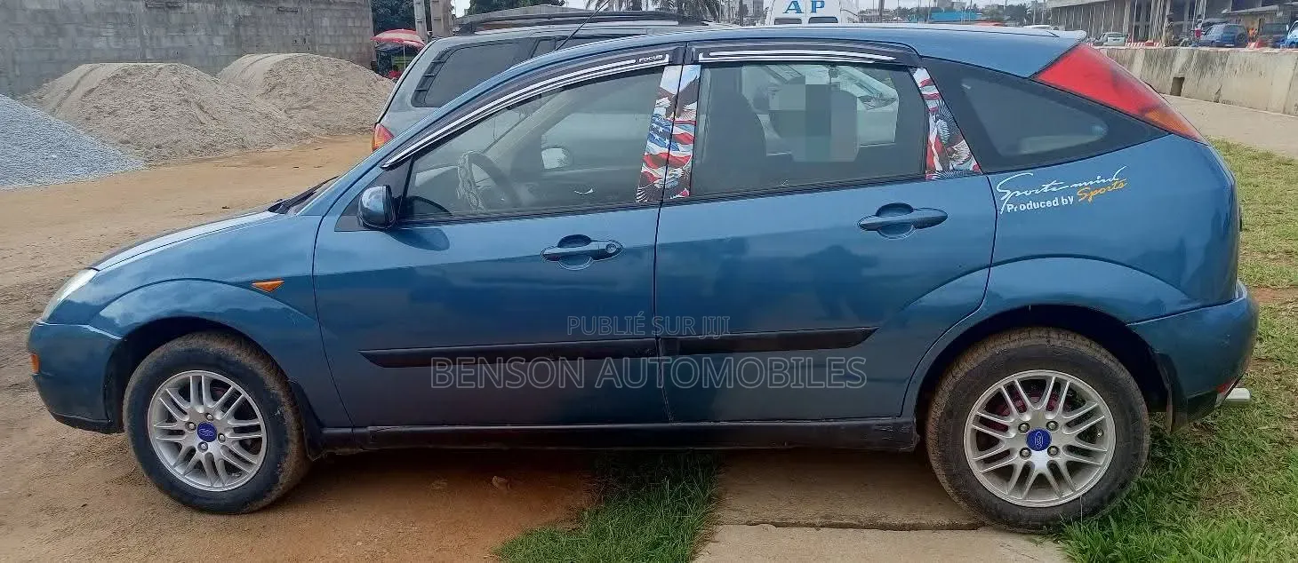 Ford Focus 2002 Bleu