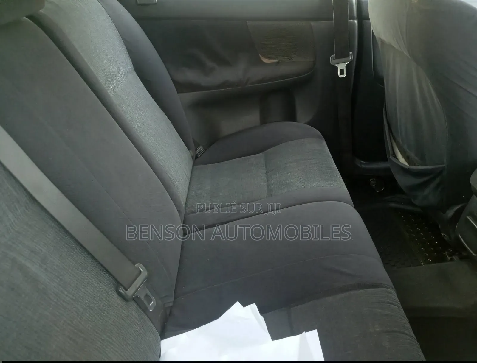 Toyota Corolla 2000 Gris