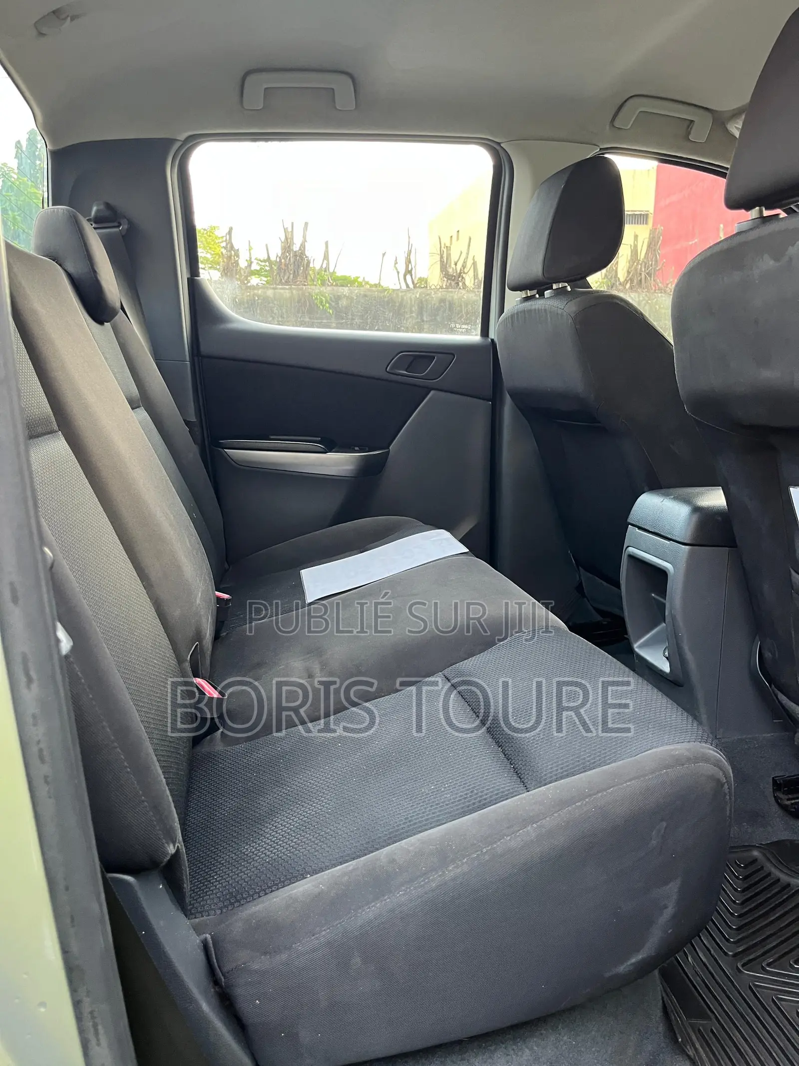 Mazda BT-50 2021 Gris