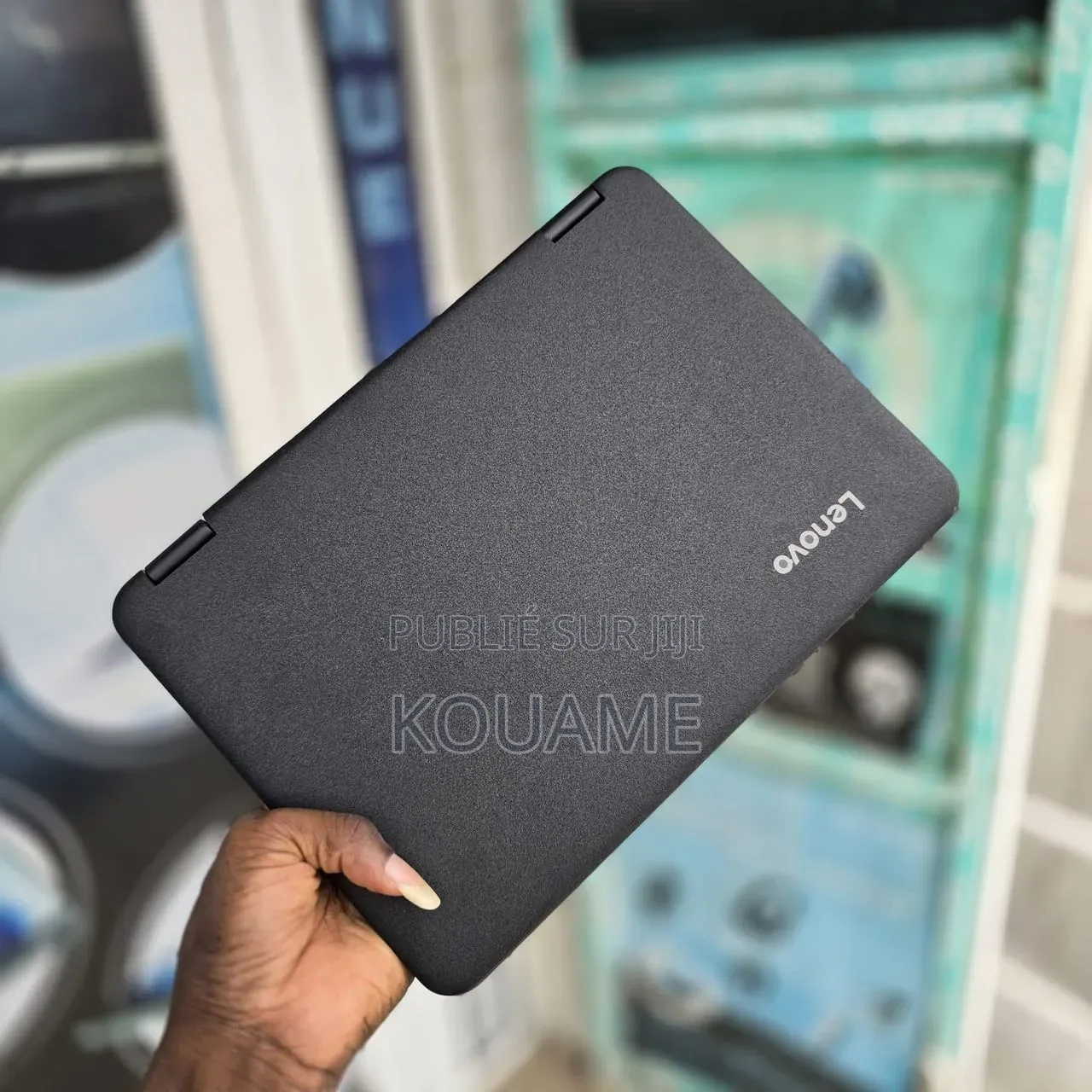 Nouveau Apple iPad (2025) 8 Go Noir