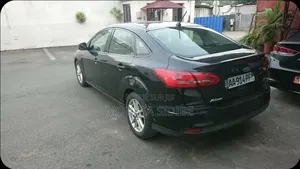 Ford Focus S Sedan FWD (2.0L 4cyl 5M) 2016 Noir