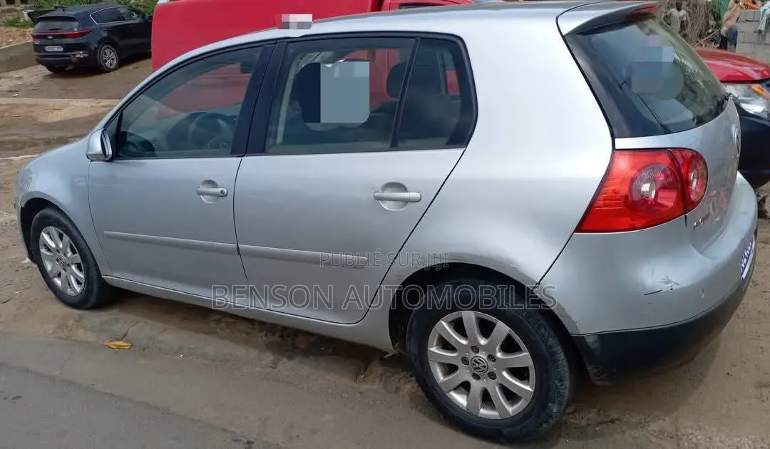 Volkswagen Golf 2004 Gris