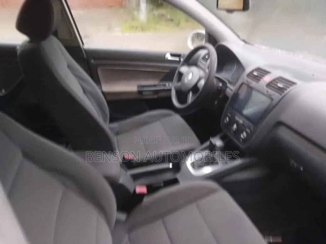 Volkswagen Golf 2004 Gris