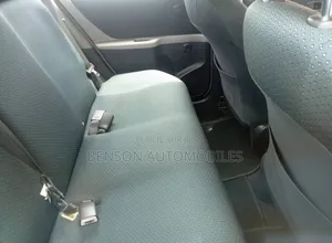 Toyota Yaris 2004 Gris