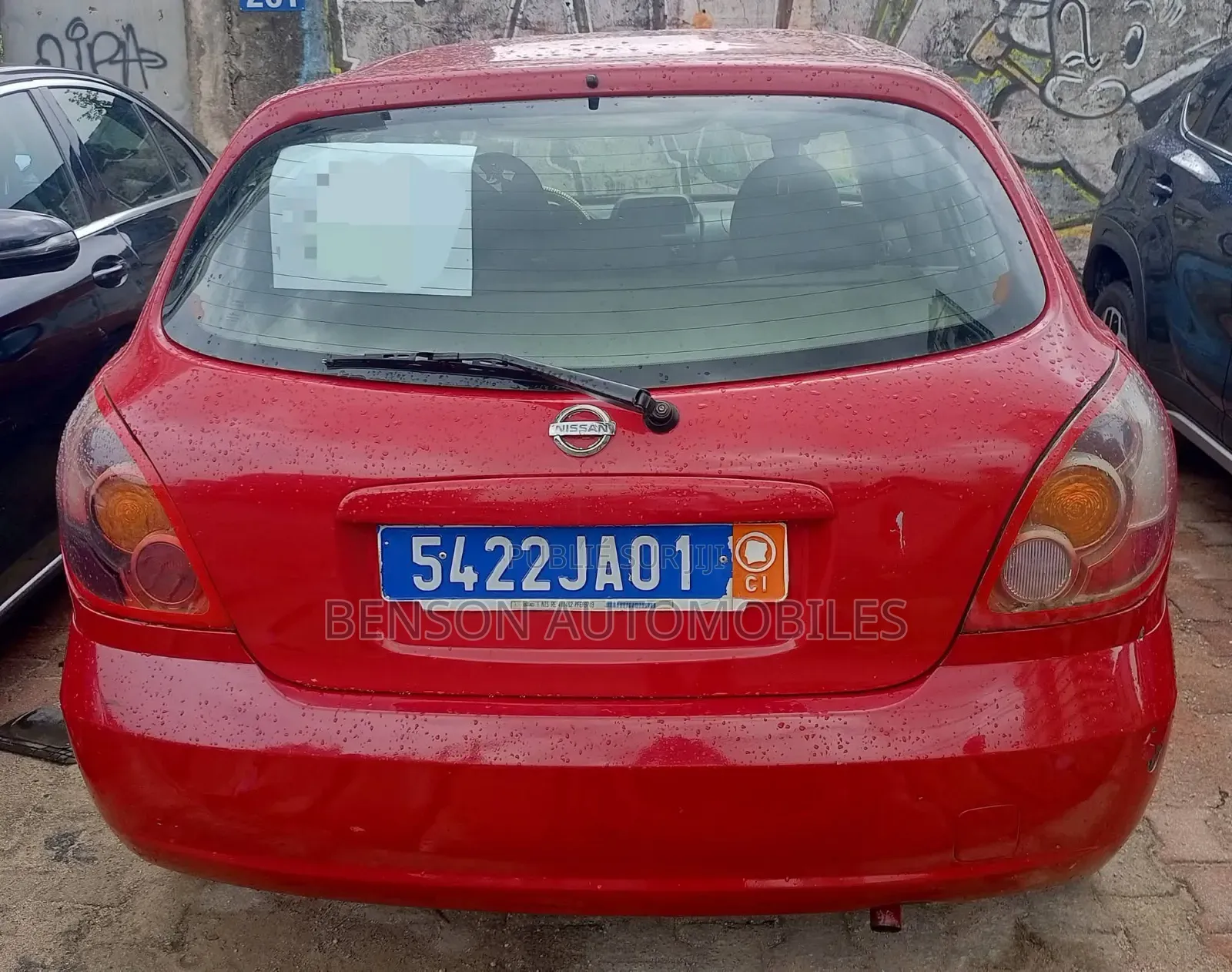 Nissan Almera Tino 2002 Rouge