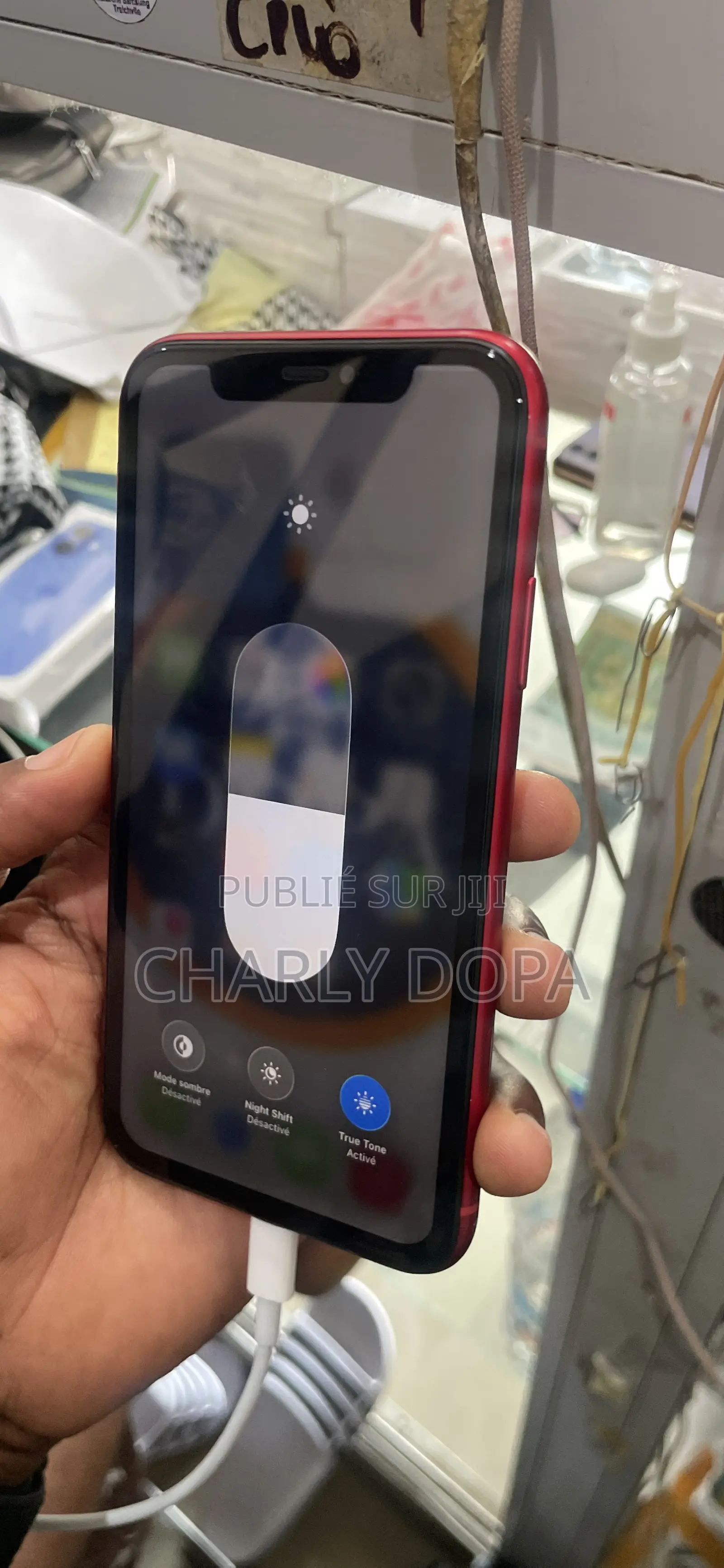 Apple iPhone 11 64 GB Rouge