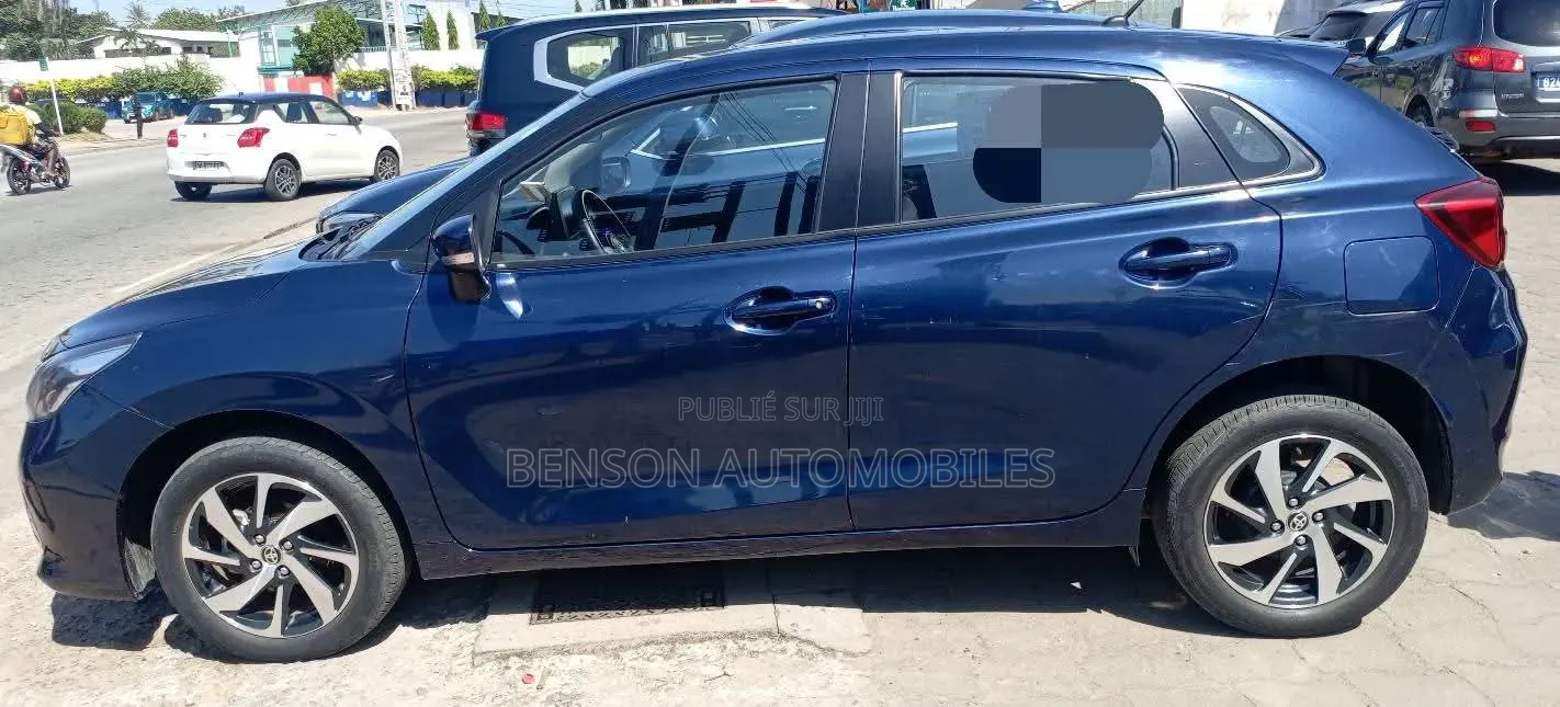 Toyota Starlet 2024 Bleu