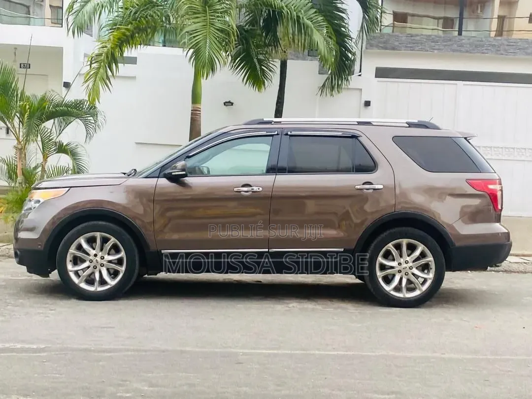 Ford Explorer Limited 4dr 4x4 (3.5L 6cyl 6A) 2013 Marron