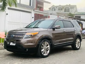 Ford Explorer Limited 4dr 4x4 (3.5L 6cyl 6A) 2013 Marron