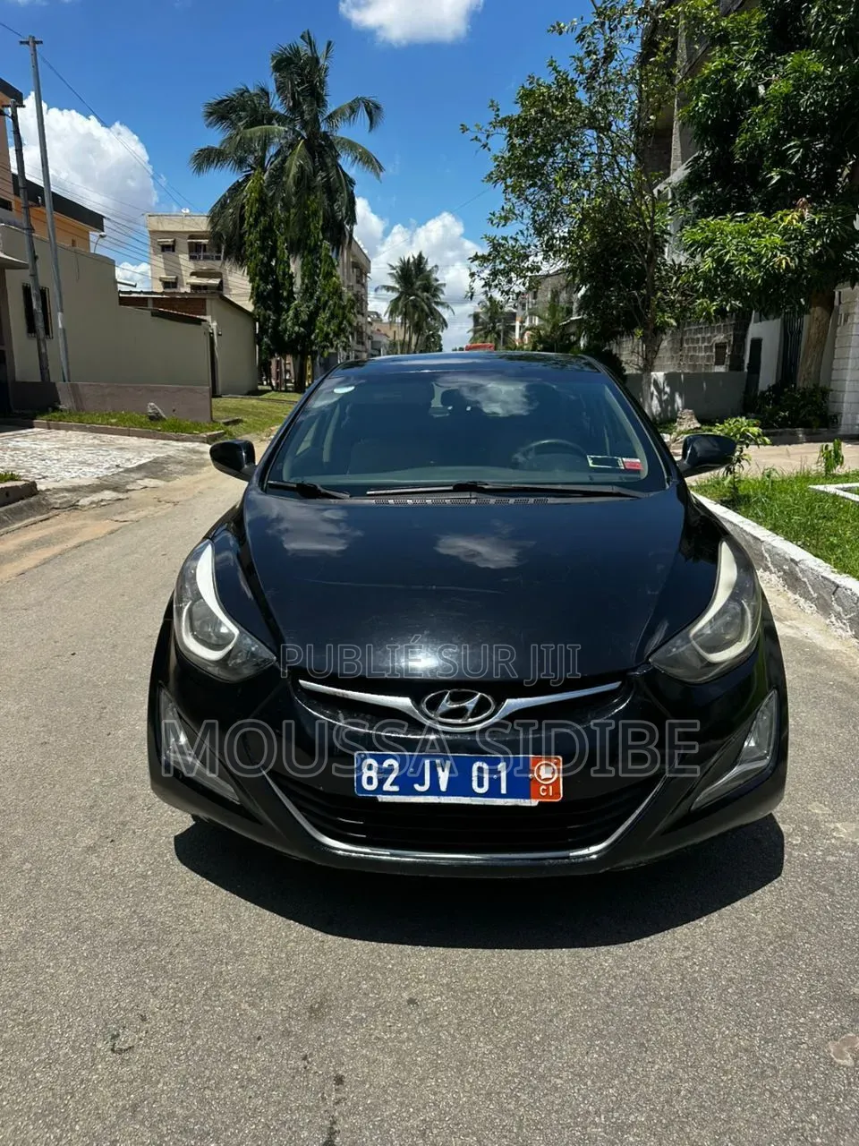 Hyundai Elantra Limited Sedan FWD (1.8L 4cyl 6A) 2016 Noir