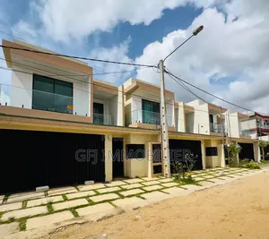 5chbre Duplex dans Francis Gweh, Cocody à Vendre