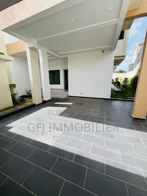 5chbre Duplex dans Francis Gweh, Cocody à Vendre