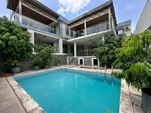 4chbre Duplex dans Francis Gweh, Cocody à Louer