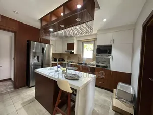 4chbre Duplex dans Francis Gweh, Cocody à Louer