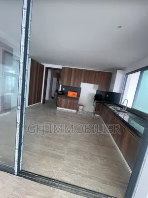 5chbre Duplex dans Francis Gweh, Cocody à Louer