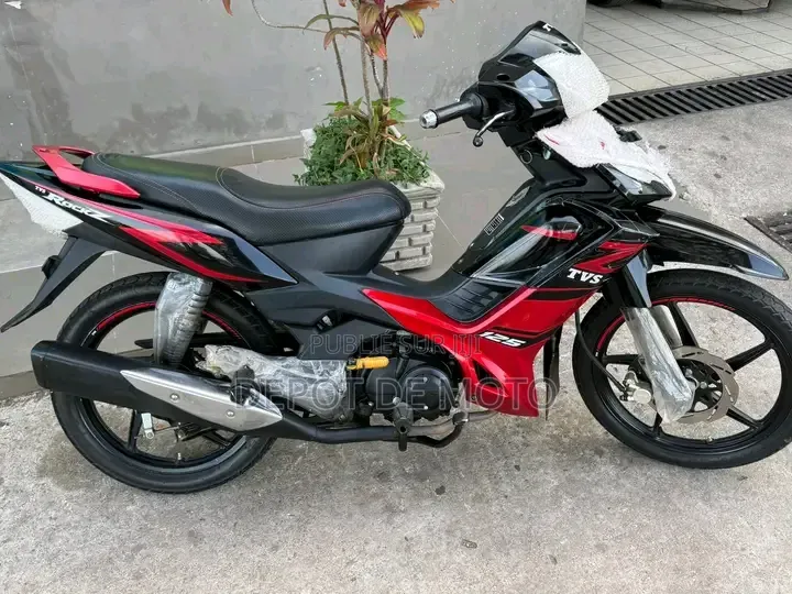 Nouveau TVS Rockz 125 2025 Rouge