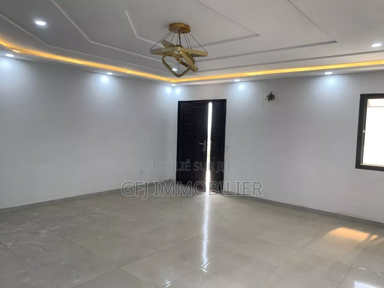 8chbre Duplex dans Francis Gweh, Cocody à Louer
