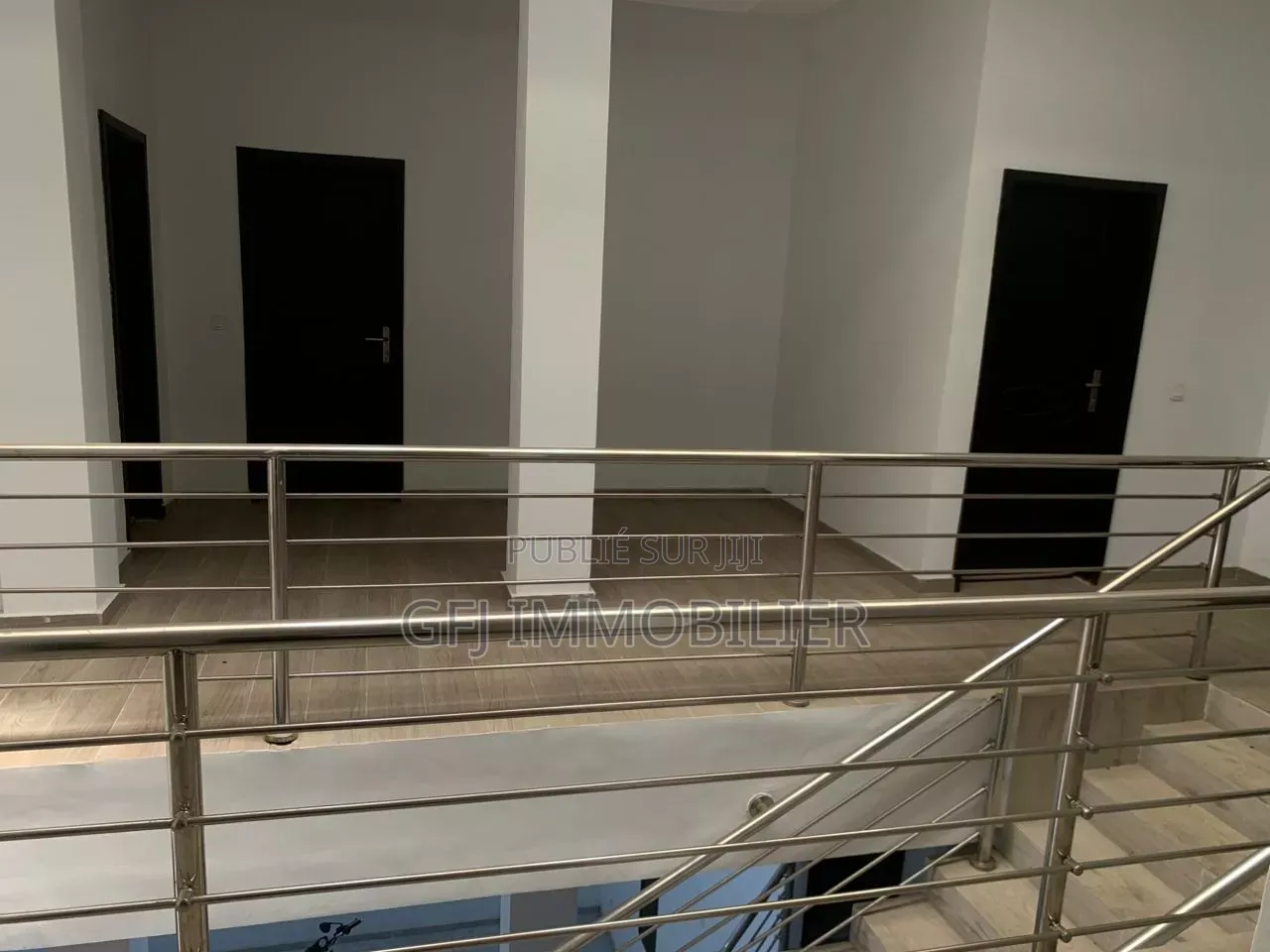 8chbre Duplex dans Francis Gweh, Cocody à Louer