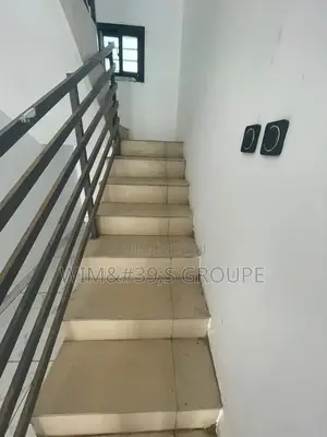 4chbre Villa dans Wims, Bingerville à Vendre