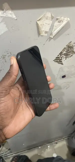 Apple iPhone 15 Pro 128 GB Noir