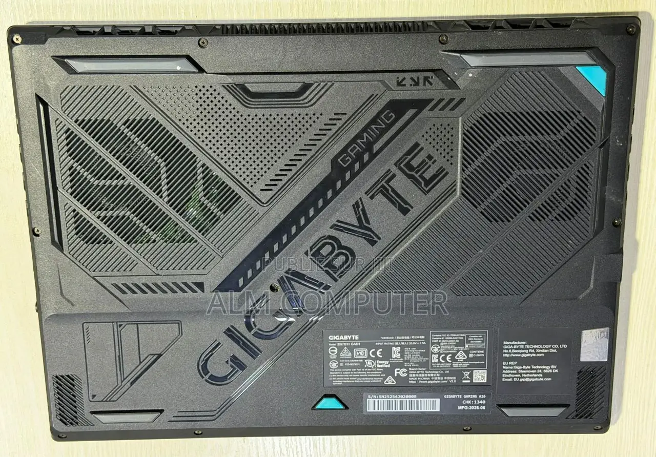 Nouveau Ordinateur portable Gigabyte Autre 16GB Intel Core i7 SSD 1T