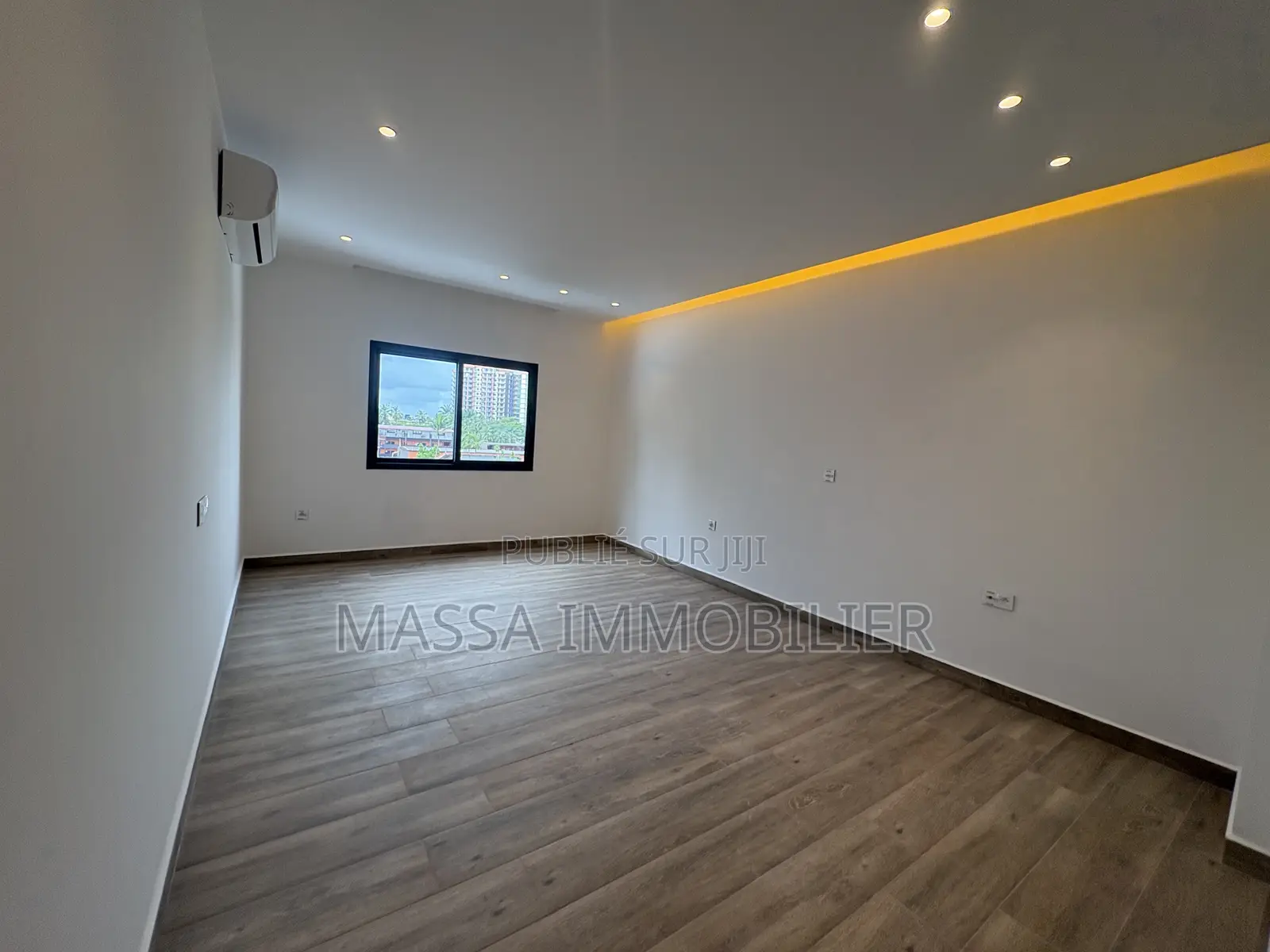 3chbre Appartement dans Massa Immobilier, Marcory à Louer