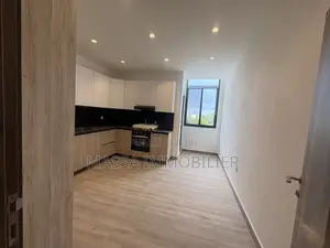 3chbre Appartement dans Massa Immobilier, Marcory à Louer