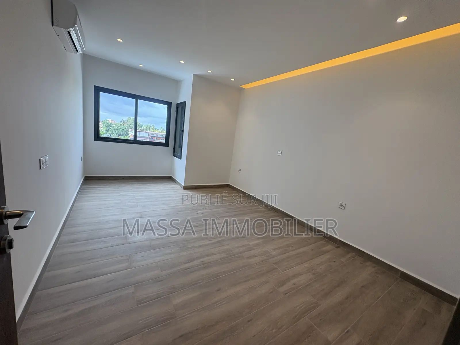 3chbre Appartement dans Massa Immobilier, Marcory à Louer
